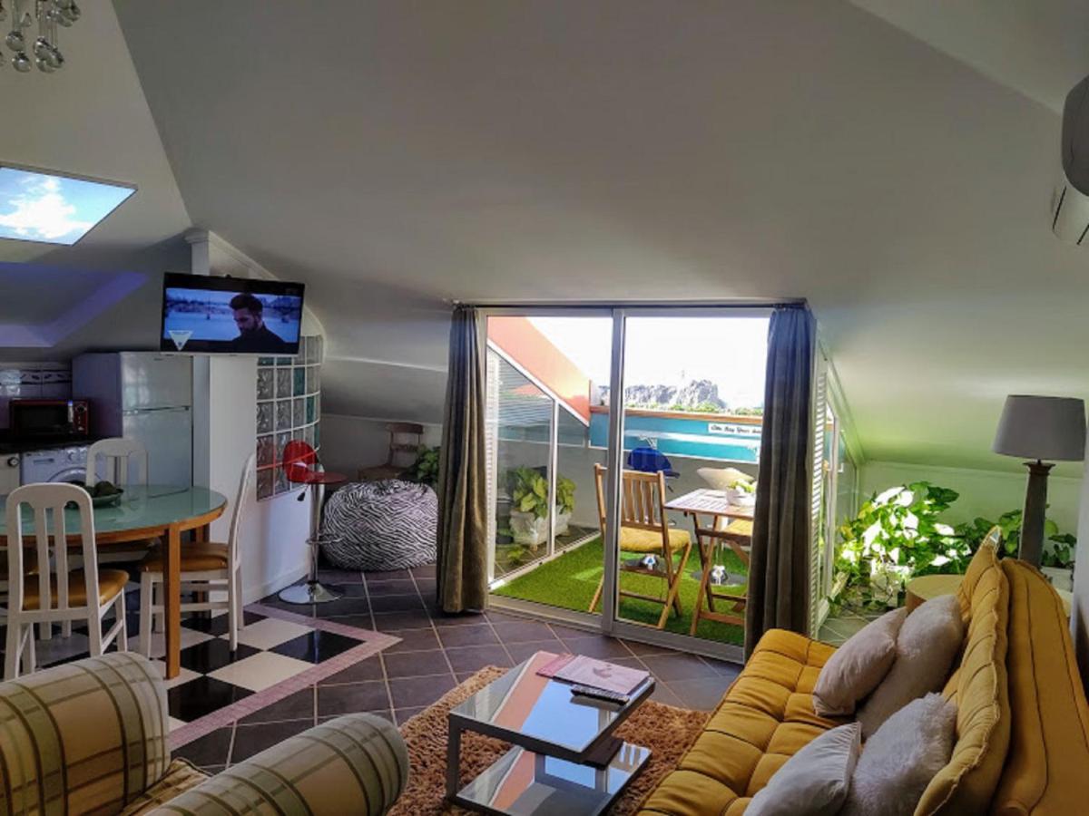 شقة Attic Bay Câmara de Lobos المظهر الخارجي الصورة
